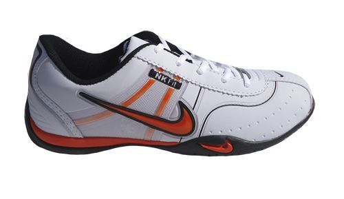 Tênis Nike Fit Branco e Laranja